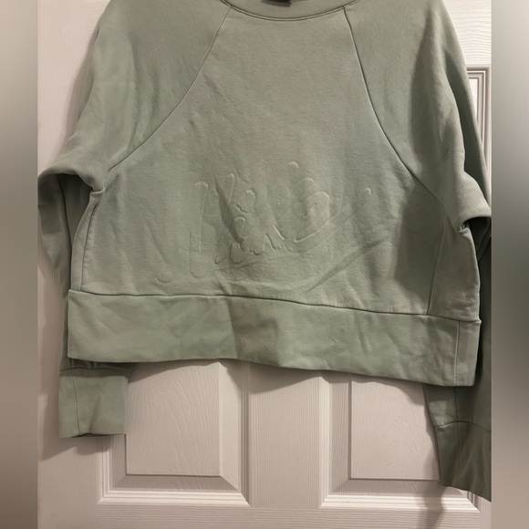 Nike Green Cropped Sweatshirt size L EUC - Picture 2 of 4